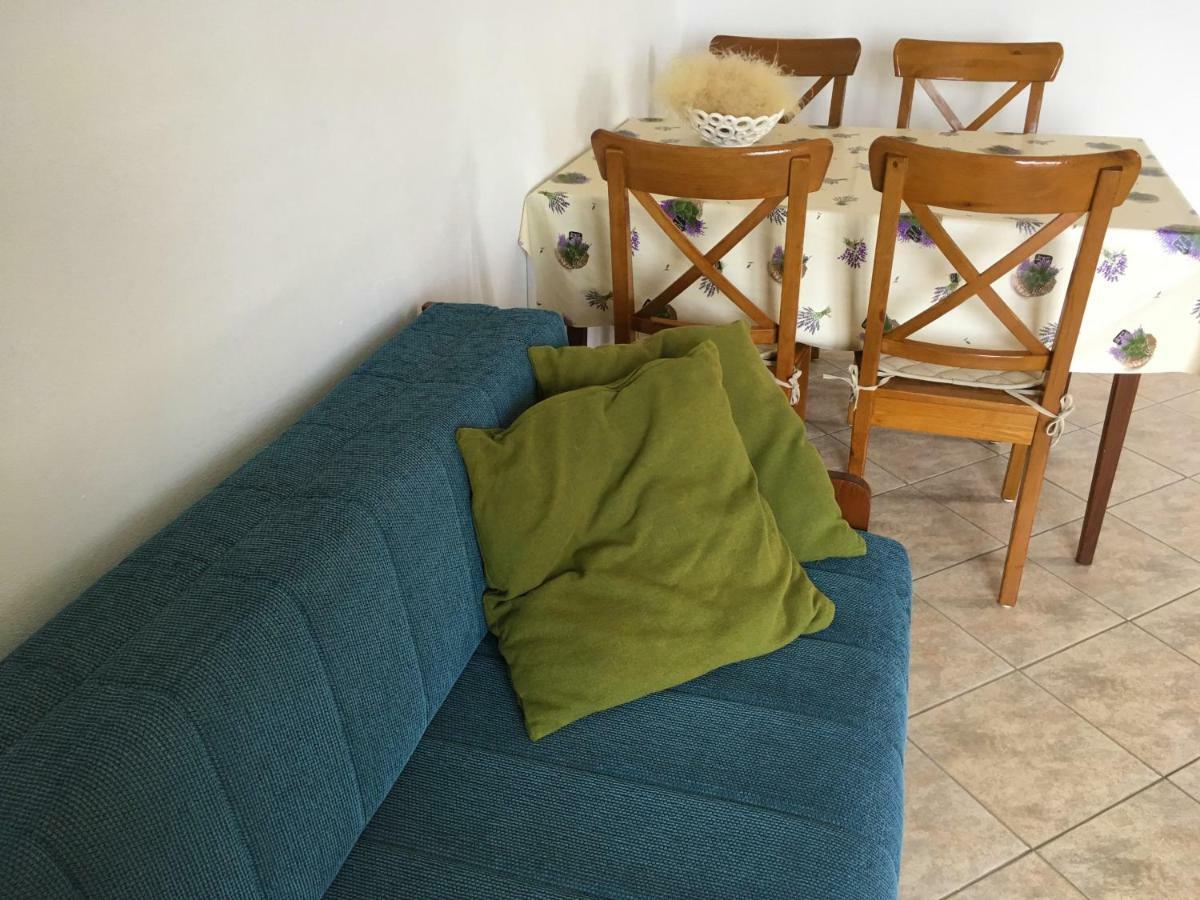 Apartment Stinica 31B ヤブラナツ エクステリア 写真
